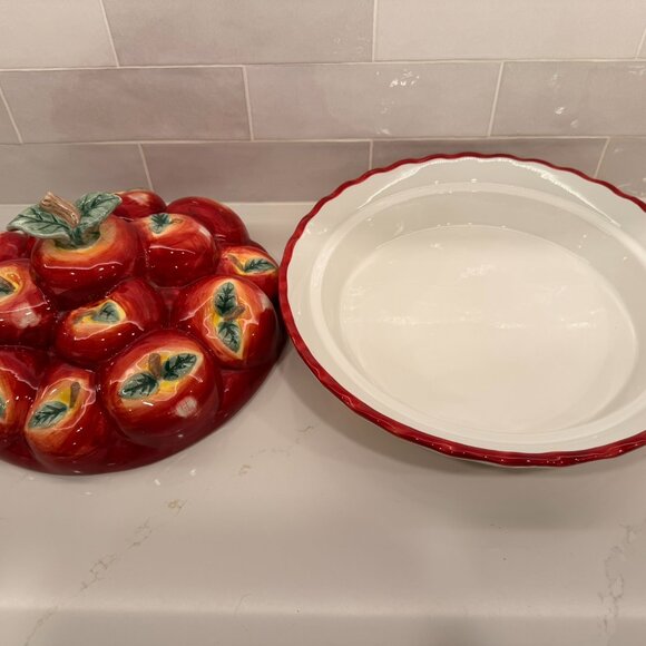 Pfaltzgraff Delicious covered Apple Pie dish - Picture 3 of 12